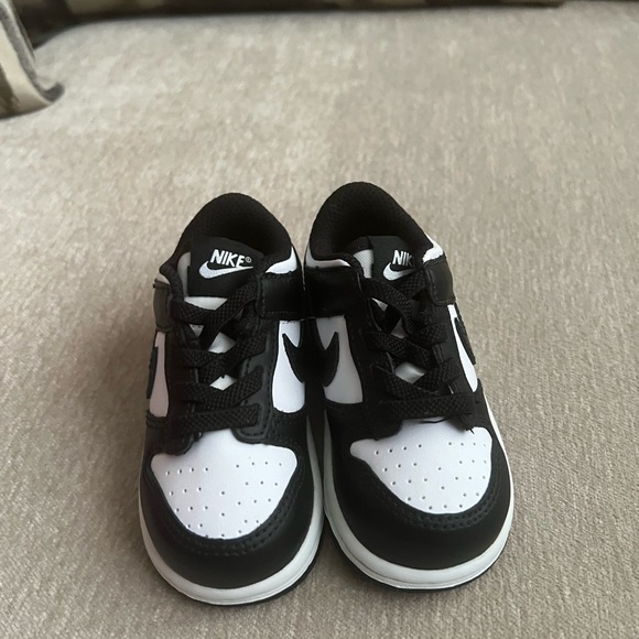 Nike Dunk low toddler 5c - Picture 2 of 4